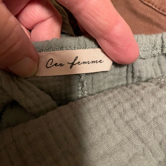 Romper - Picture 2 of 5